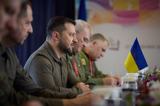 حضور رییس جمهوری اوکراین در نشست سران هفت کشور صنعتی جهان