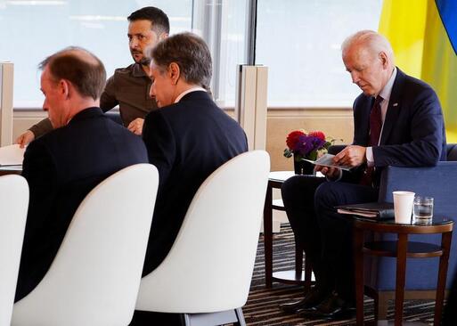 حضور رییس جمهوری اوکراین در نشست سران هفت کشور صنعتی جهان