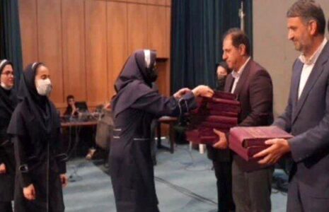 هدیه نامتعارف آموزش و پرورش به دانش آموزان دختر اهدای تخته نرد