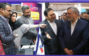 بازدید وزیر کار از غرفه بیمه ملت در نمایشگاه توانمندی‌های صادراتی