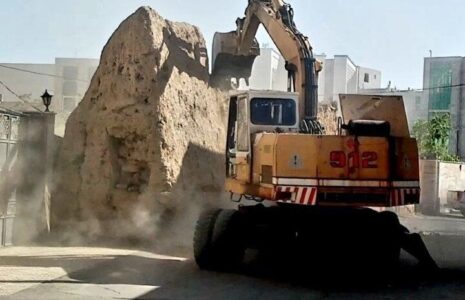 تخریب باروی دوران هخامنشی توسط شهرداری تخریب باروی گلپایگان