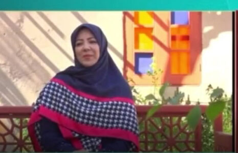خوش و بش متفاوت و هنرمندانه مجری زن مرکز بوشهر با مردم ایران