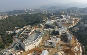 سفارتخانه 43 هکتاری آمریکا در لبنان