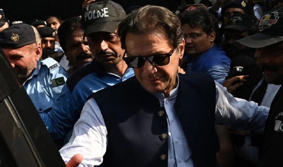 عمران خان ممنوع الخروج شد