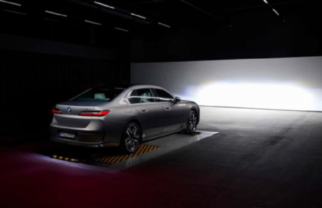 وسواس بی نظیر بی‌ام‌و برای ساخت چراغ