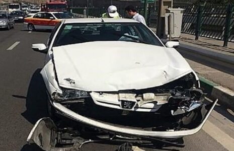 وقتی هوندا پژو پارس ایران خودرو را مچاله می کند/ فیلم