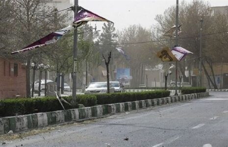 وقوع تندباد لحظه‌ای‌ در تهران، البرز و قم