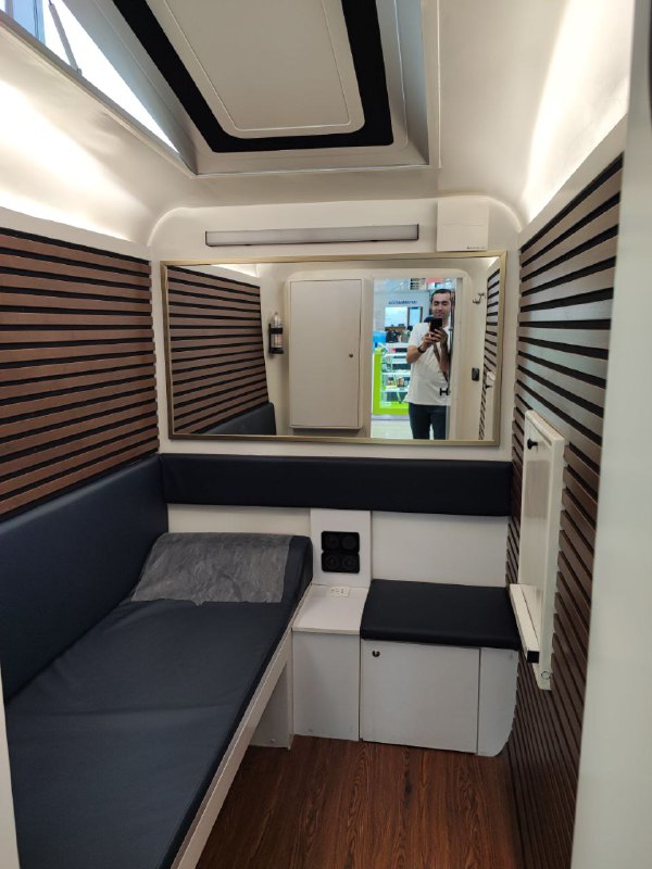 اتاقک استراحت فرودگاه مهرآباد 