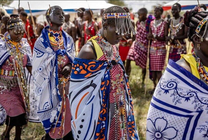 گروهی از مردم قوم ماسایی در طول جشنواره فرهنگی ماسایی