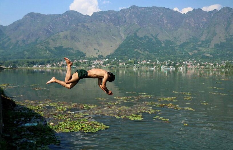 دیدنی های امروز؛ از برخورد پلیس استانبول با رژه همجنسگرایان تا آموزش همگانی بوکس راهی برای نجات از گرما