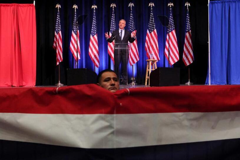 دیدنی های امروز؛ از روز جهانی یوگا تا تماشای اولین طلوع خورشید تابستان سخنرانی تبلیغاتی رابرت اف کندی