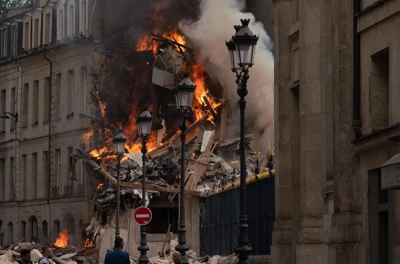 انفجار یک ساختمان در پاریس