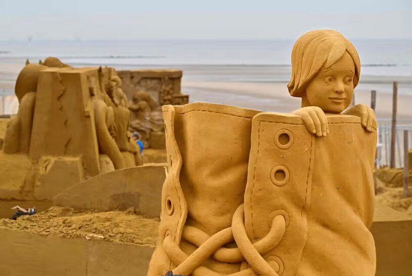 جشنواره سازه های شنی