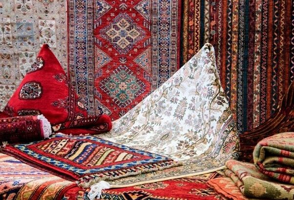 بهترین فرش و تابلو فرش‌های دستباف را از آریاس بخرید