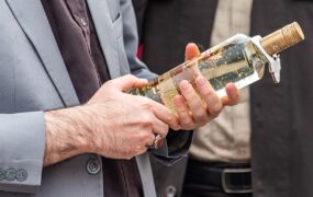 فروشنده مشروبات الکلی تقلبی