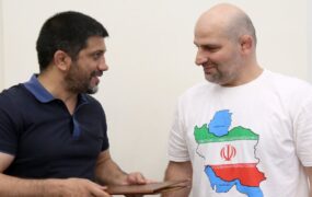قهرمان روس مربی تیم ملی کشتی آزاد ایران