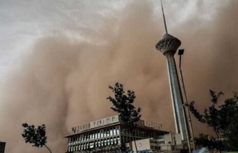 ورود گردوخاک تهران
