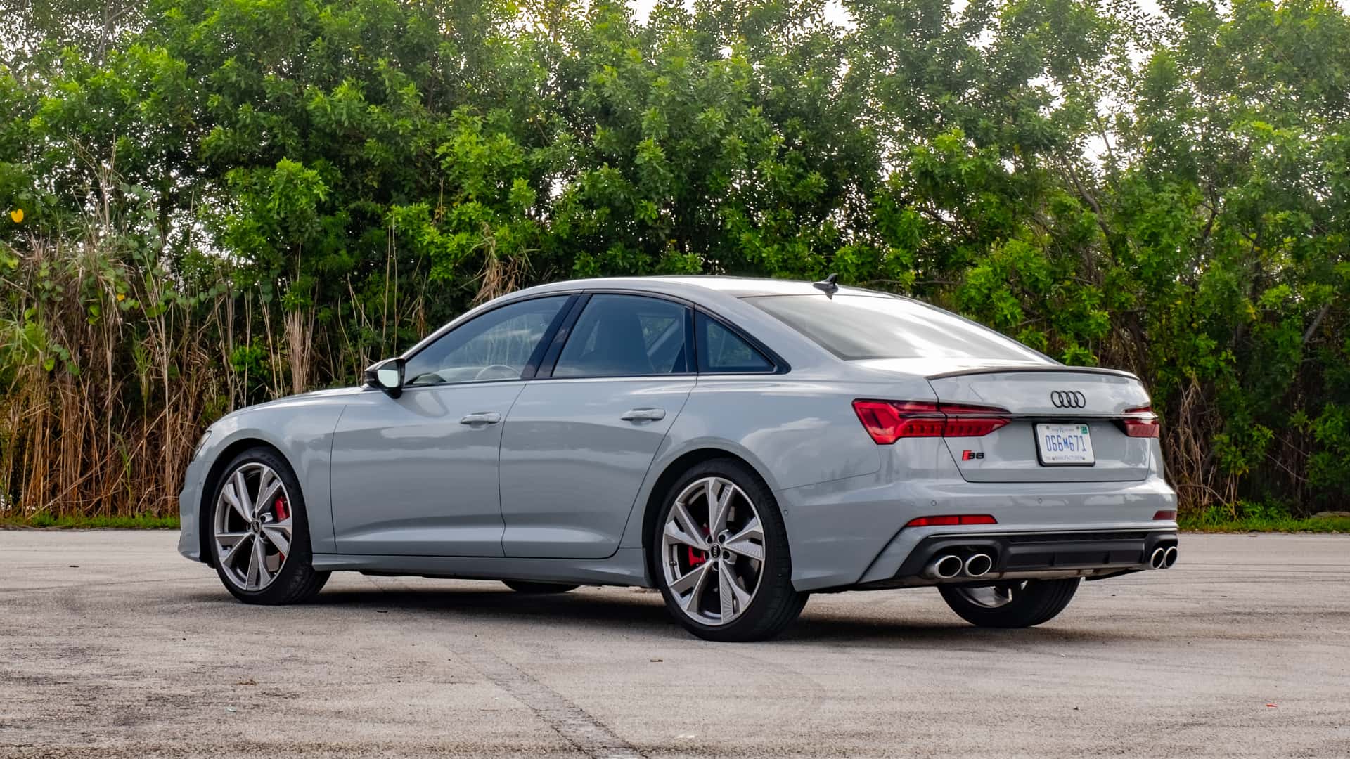 بررسی آئودی S6 مدل 2023/سدان تیز پای اینگولشتاتی آئودی S6