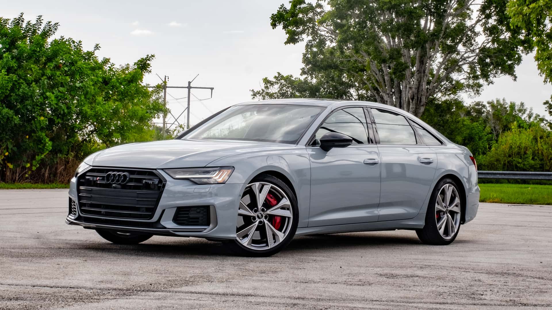 بررسی آئودی S6 مدل 2023/سدان تیز پای اینگولشتاتی آئودی S6