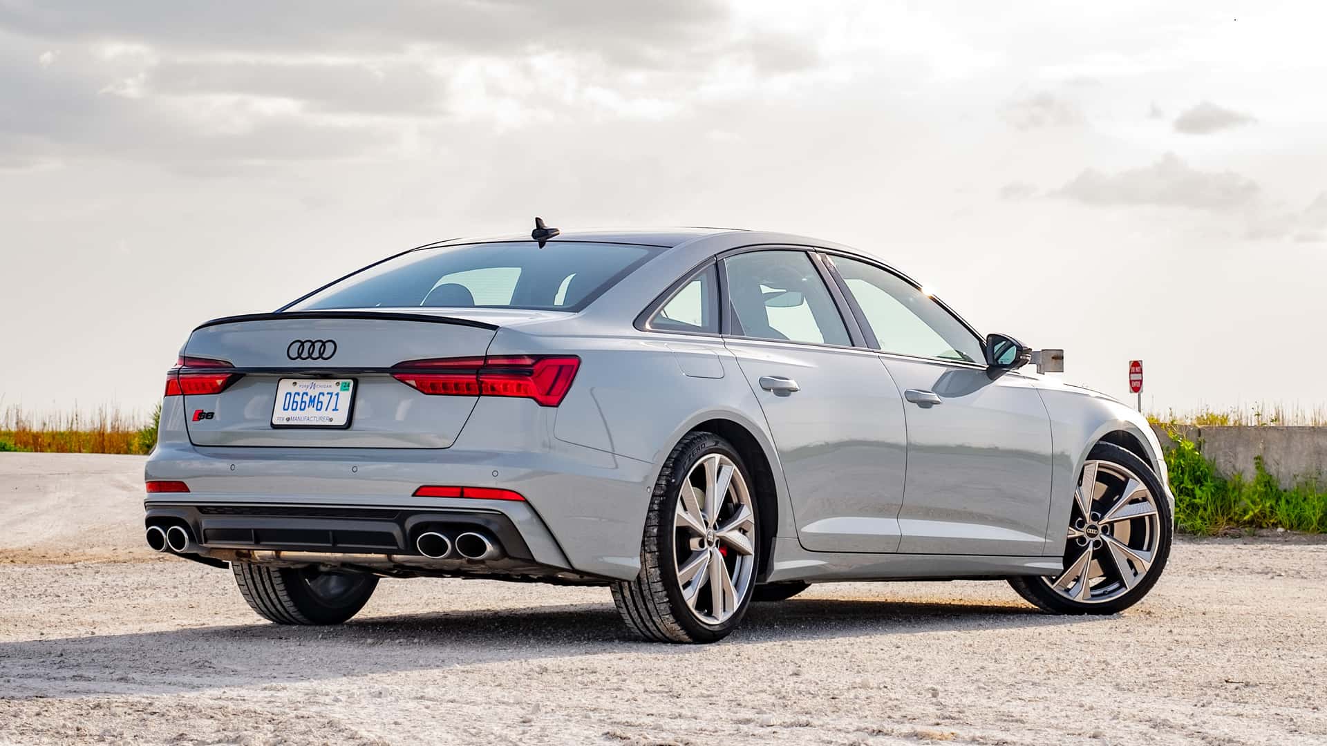 بررسی آئودی S6 مدل 2023/سدان تیز پای اینگولشتاتی آئودی S6