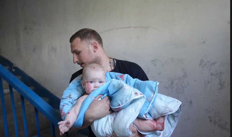 دیدنی های امروز؛ از خودروهای چینی صادراتی تا اوضاع جنین کودکی زخمی از حملات موشکی