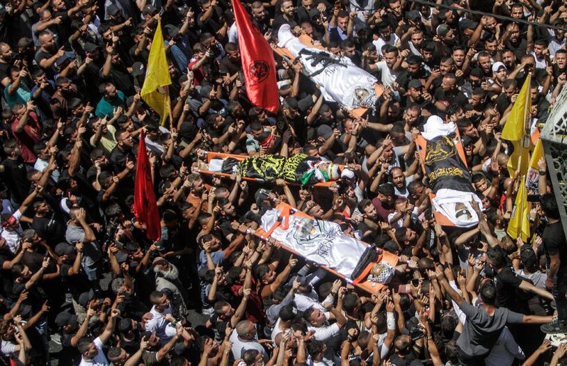 تشییع پیکر 12 شهید فلسطینی 