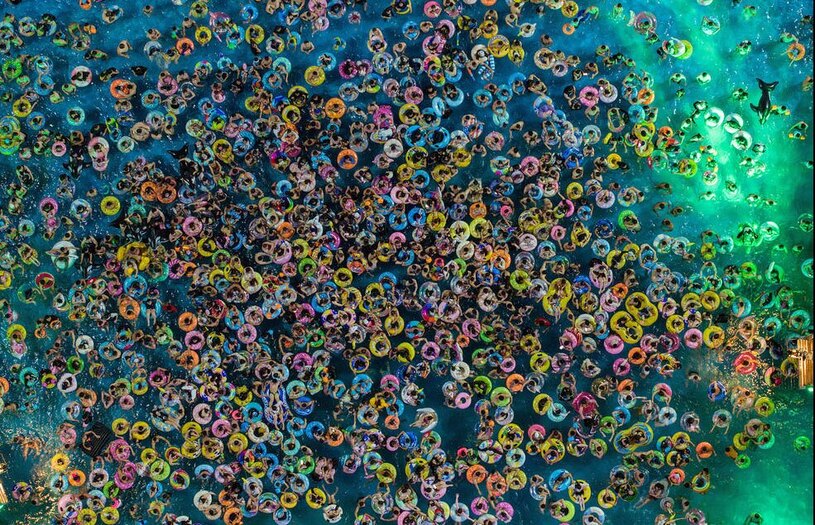 آتش بازی شبانه در پارک آبی شهر نانینگ چین