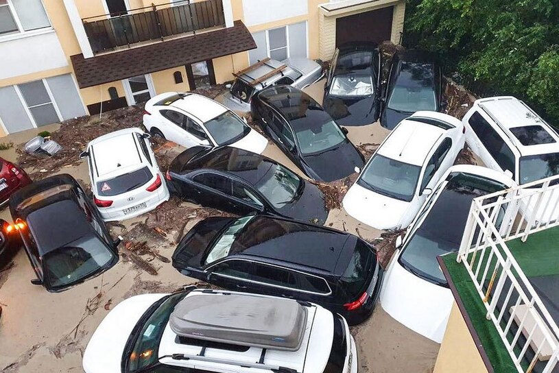 دیدنی های امروز؛ از موج جهانی گرما تا آزمایش موشکی جدید کره شمالی سیلاب در کرسنودار