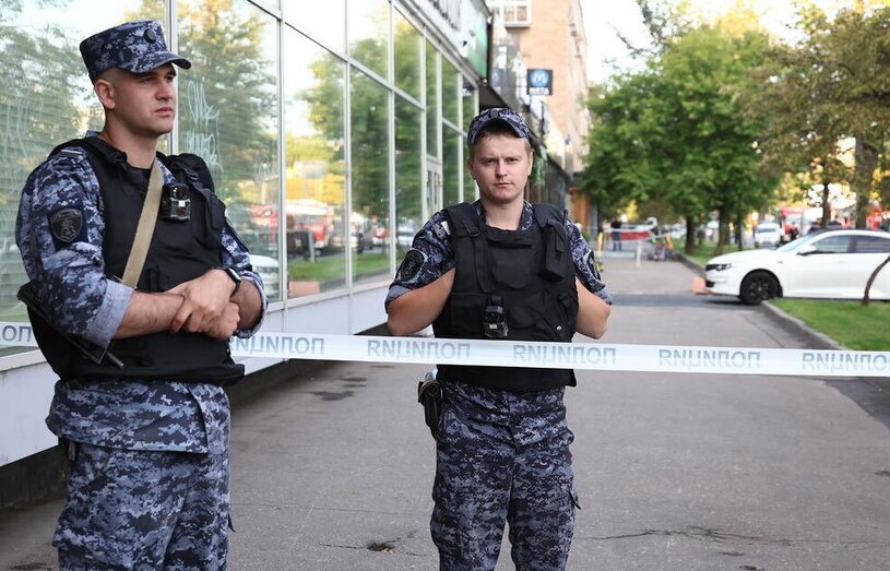 آسیب دیدن یک مرکز تجاری در حمله پهپادی اوکراین