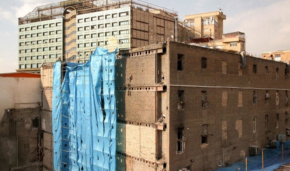 ساختمان بسیار پرخطر تهران