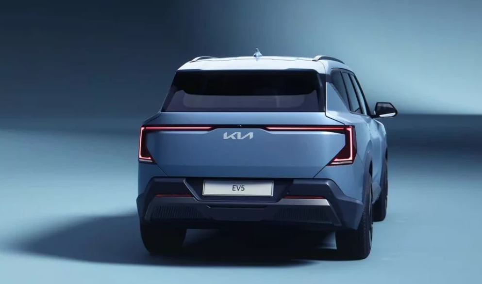 کیا EV5 جانشین برقی اسپورتیج از راه رسید کیا EV5
