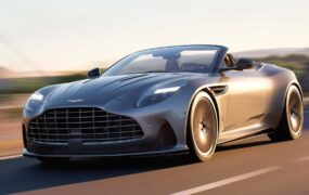 استون مارتین DB12 Volante