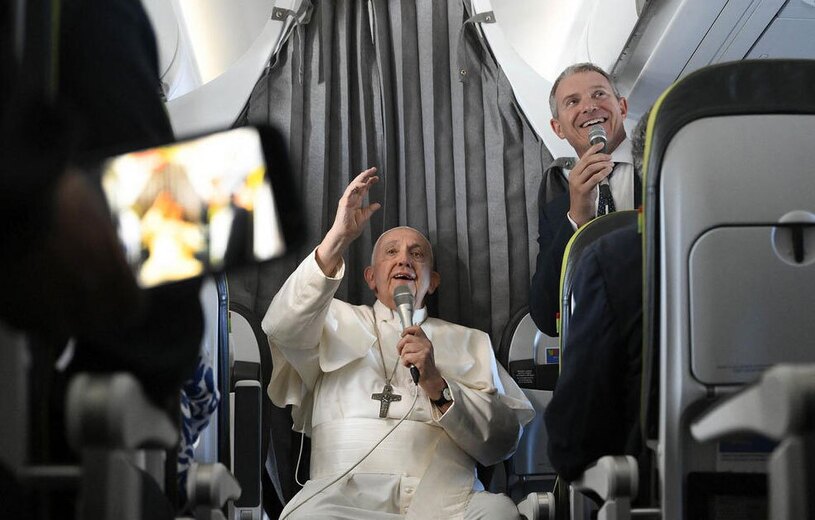 نشست خبری نیم ساعته پاپ فرانسیس