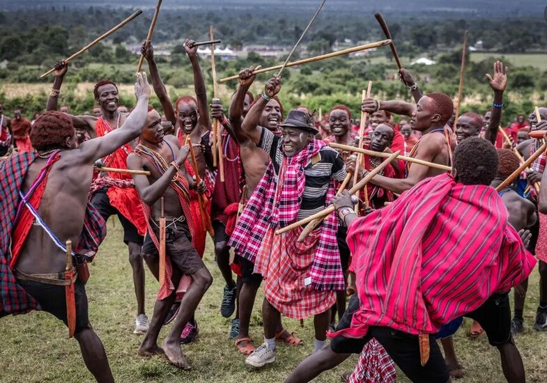 مراسم رسیدن جوانان قوم ماسایی کنیا به بزرگسالی