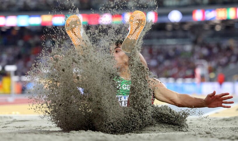 پرش سه گام دونده الجزایری