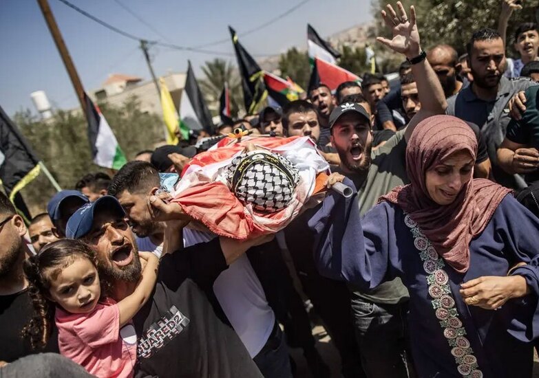 تشییع جنازه یک نوجوان 17 ساله فلسطینی