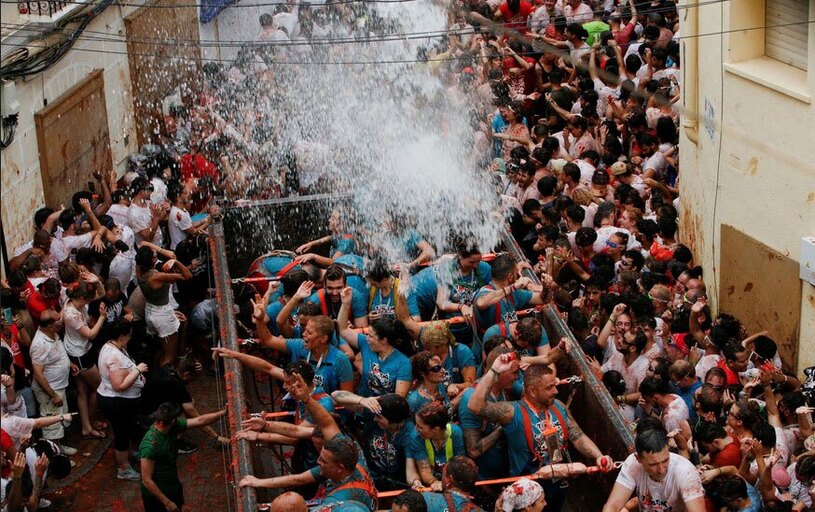 جشنواره نبرد گوجه در اسپانیا