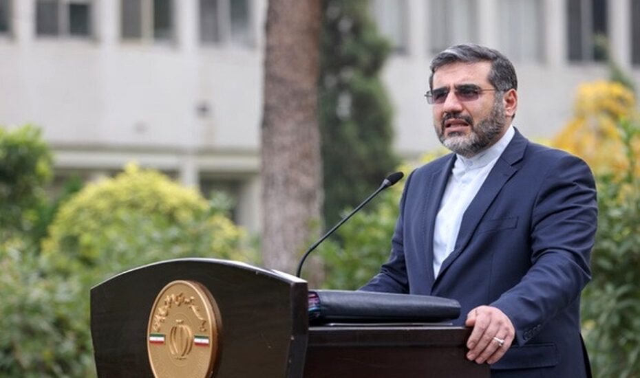تعیین پوشش شرعی برای جوانان