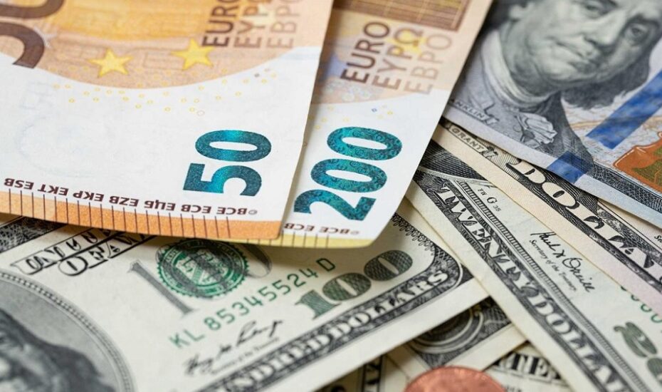 سقوط قیمت یورو