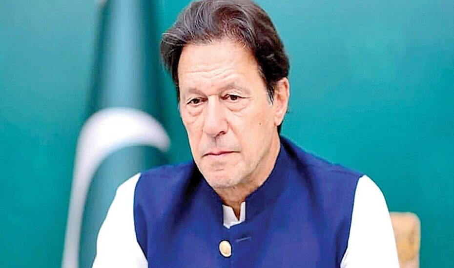 منع ۵ ساله فعالیت سیاسی برای عمران خان