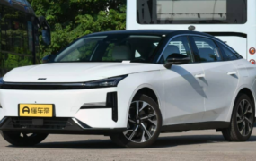 جیلی L6 PHEV