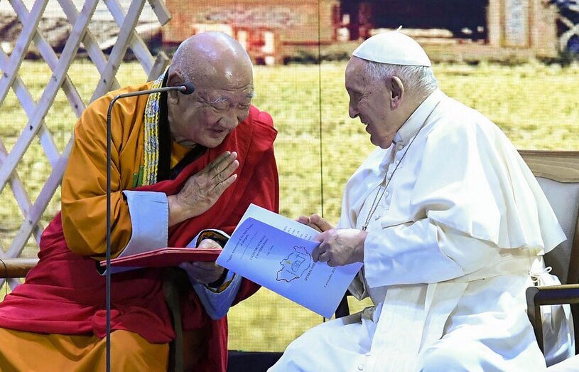 حضور پاپ فرانسیس در یک گردهمایی جهانی و بین مذهبی در شهر اولان باتور مغولستان 