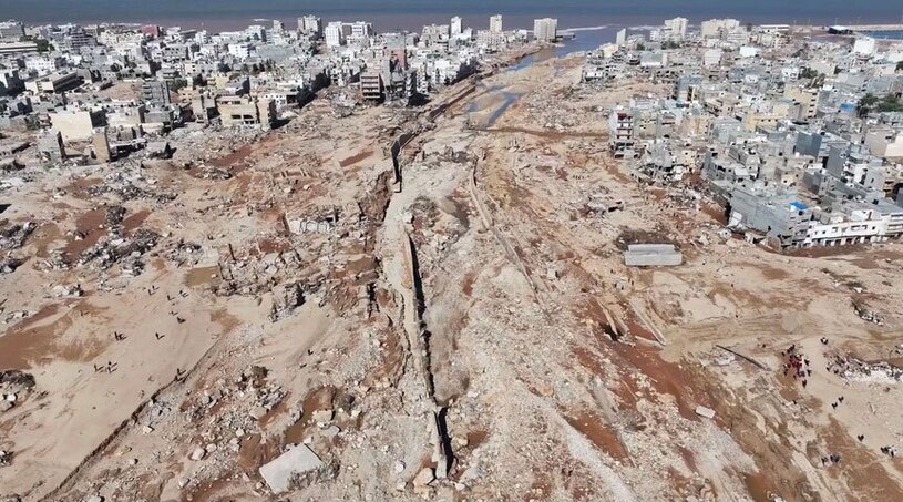 دیدنی های امروز؛ از فاجعه سیل لیبی تا مسابقات جهانی انتخاب سگ گله تصویری از شهر "درنا" لیبی