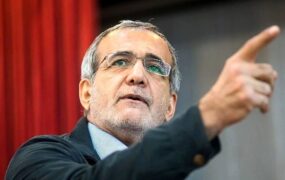 انتقادات تند پزشکیان رئیسی