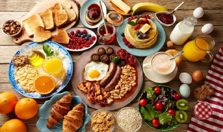 این 8 خوراکی را صبح‌ ها نخورید