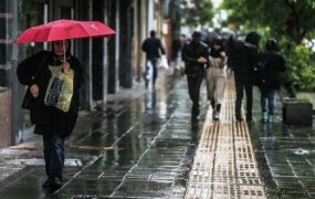 باران و وزش باد شدید
