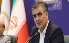 رئیس ‎کل بانک مرکزی دسته‌بندی بانک‌ها