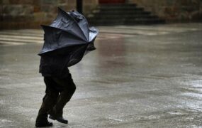 وزش باد شدید و باران