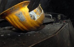 پیکر ۶ معدنکار معدن طزره
