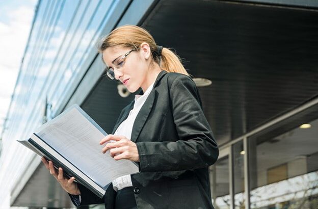 چگونه مدارک خود را به آمریکا ارسال کنیم؟